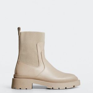 Track sole ankle boots